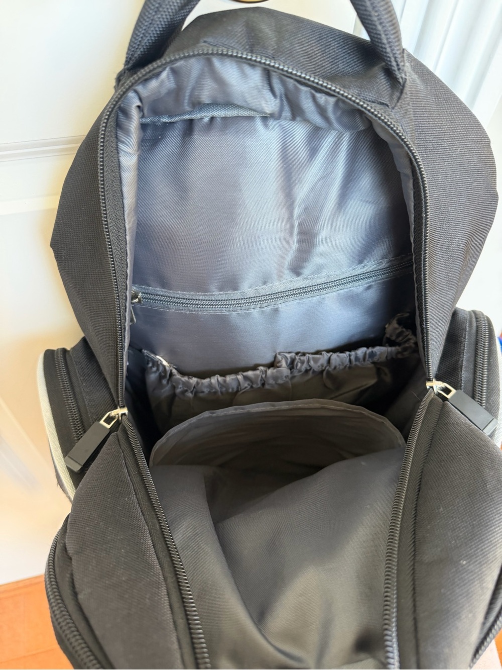Eddie Bauer Black Diaper Backpack with cooling storage and wipe holder - Picture 4 of 6